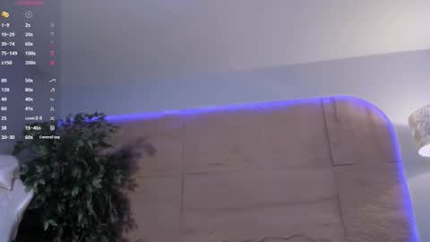 hannahmonttgomery  Help me reach 100 Hands up online show from 03.25.26