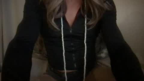 Snapshot of hannahsometimes694u chatting on 04.26.26 hannahsometimes694u online show from 04.26.26
