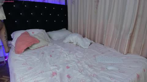 Snapshot of hannamour chatting on 03.19.26 alejandra online show from 03.19.26