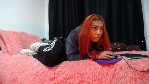 Snapshot of hannaqueen23 chatting on 10.06.25 hannaqueen23 online show from 10.06.25