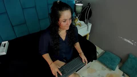 Hanny  online show from 12.19.25