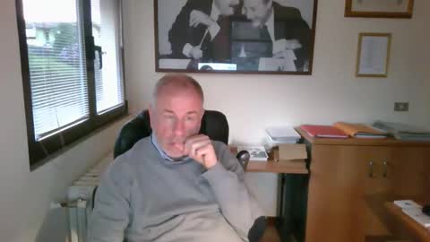 Snapshot of hanscooper chatting on 11.10.25 hanscooper online show from 11.10.25