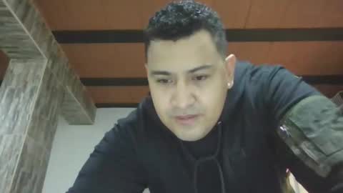 Snapshot of hansel_3 chatting on 02.02.26 Andrs Cortes online show from 02.02.26