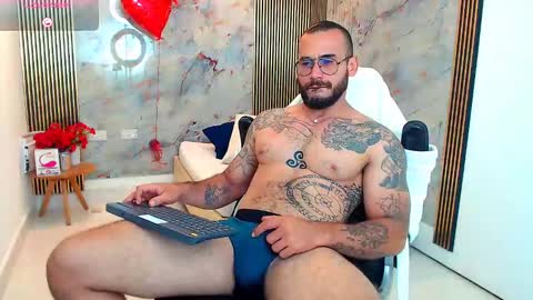 hanz_col online show from 02.11.25