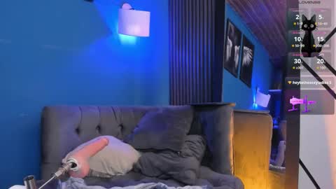 Snapshot of hanzking01 chatting on 10.25.25 Hanzking01 online show from 10.25.25