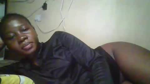 Snapshot of happy_dimple chatting on 09.27.25 happy_dimple online show from 09.27.25