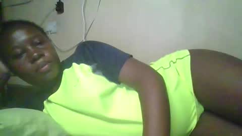 Snapshot of happy_dimple chatting on 11.06.25 happy_dimple online show from 11.06.25