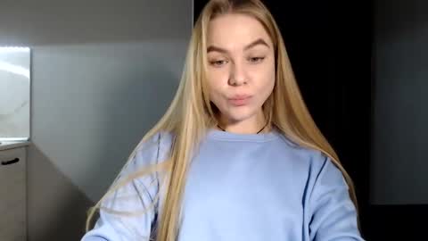 Snapshot of happy_fox_ chatting on 12.25.24 happy_fox_ online show from 12.25.24