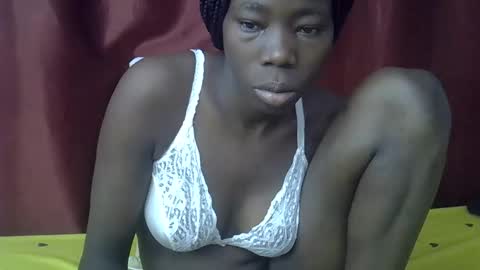 Snapshot of happy_kienyeji chatting on 10.22.25 happy_kienyeji online show from 10.22.25