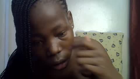 Snapshot of happy_kienyeji chatting on 11.10.25 happy_kienyeji online show from 11.10.25