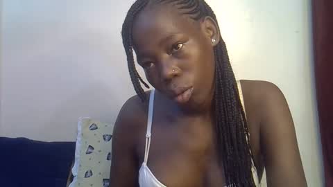 Snapshot of happy_kienyeji chatting on 11.11.25 happy_kienyeji online show from 11.11.25