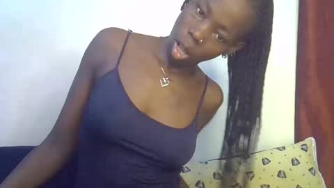 Snapshot of happy_kienyeji chatting on 11.16.25 happy_kienyeji online show from 11.16.25