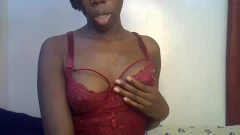 Snapshot of happy_kienyeji chatting on 11.24.25 happy_kienyeji online show from 11.24.25