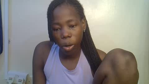 Snapshot of happy_kienyeji chatting on 11.25.25 happy_kienyeji online show from 11.25.25