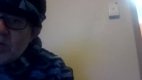 Snapshot of happydick69a chatting on 10.14.25 happydick69a online show from 10.14.25