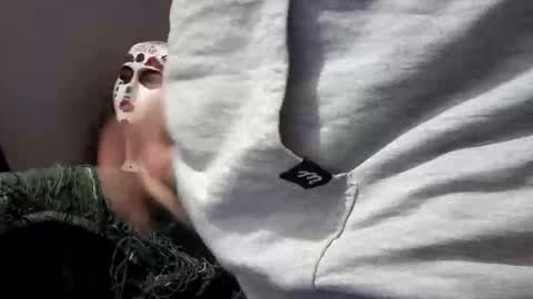 Snapshot of happydick69a chatting on 12.15.25 happydick69a online show from 12.15.25