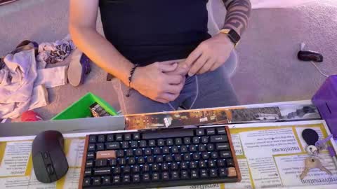 Snapshot of happyendingstory chatting on 11.18.25 Josh Hamilton online show from 11.18.25