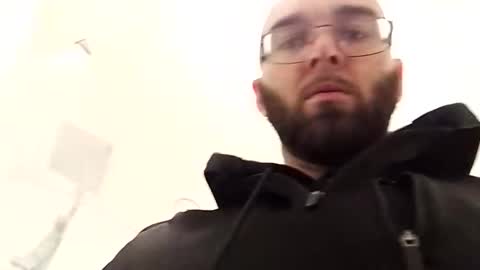 Snapshot of happyguy00000 chatting on 01.18.26 Calvin Secret online show from 01.18.26