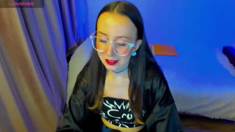 Stephanie online show from 02.08.26