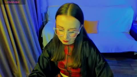 Stephanie online show from 07.15.26