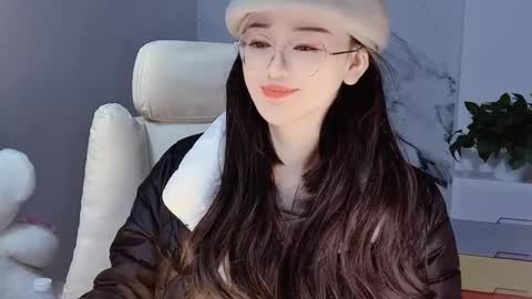 Daisy online show from 12.19.24