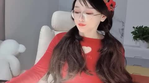 Daisy online show from 02.20.25