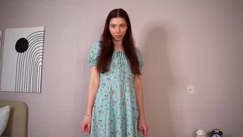 Snapshot of happyvivy chatting on 01.08.25 Vivy online show from 01.08.25