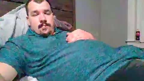 Snapshot of hardcockoncam22 chatting on 01.22.25 cervixpainter25 online show from 01.22.25