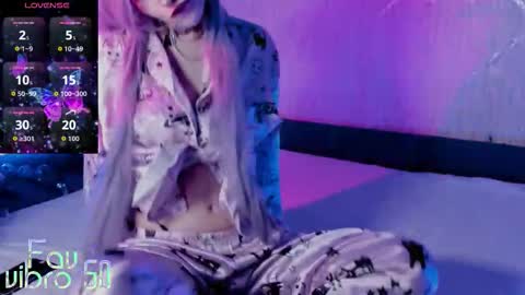 Mia online show from 11.08.25