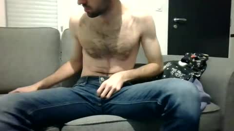 Mika online show from 03.09.25