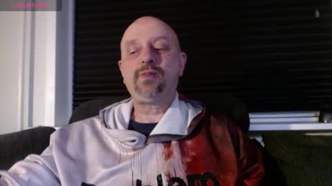 Snapshot of hardmrlazy chatting on 03.09.25 MrLazy online show from 03.09.25