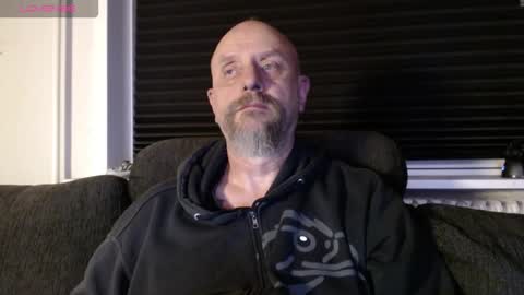 Snapshot of hardmrlazy chatting on 10.26.25 MrLazy online show from 10.26.25