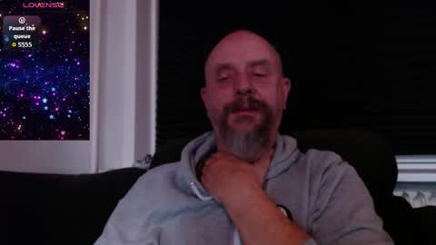 Snapshot of hardmrlazy chatting on 10.31.25 MrLazy online show from 10.31.25