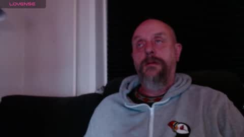 Snapshot of hardmrlazy chatting on 11.01.25 MrLazy online show from 11.01.25