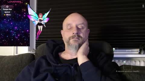 Snapshot of hardmrlazy chatting on 11.02.25 MrLazy online show from 11.02.25