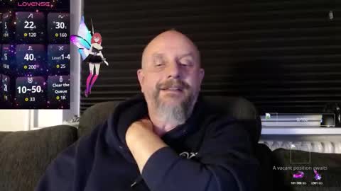 Snapshot of hardmrlazy chatting on 11.04.25 MrLazy online show from 11.04.25