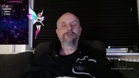 Snapshot of hardmrlazy chatting on 11.19.25 MrLazy online show from 11.19.25