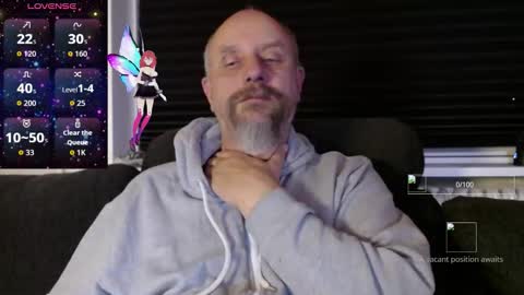 Snapshot of hardmrlazy chatting on 12.01.25 MrLazy online show from 12.01.25