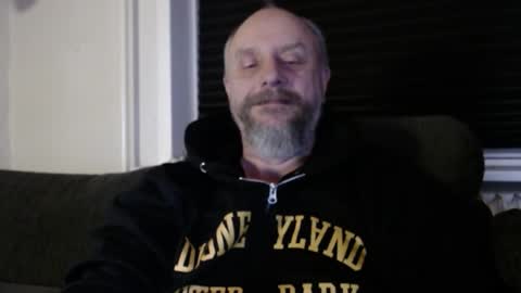 MrLazy online show from 12.18.25