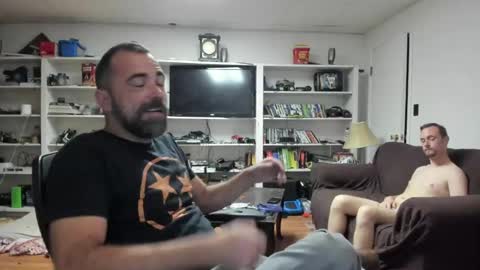 Snapshot of hardworkertn chatting on 04.15.26 hardworkertn online show from 04.15.26