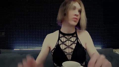 Miss Hardy online show from 03.06.26