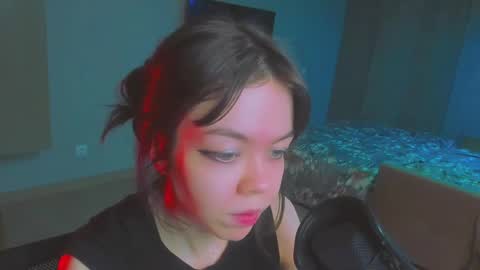 Snapshot of haribo_asmr chatting on 01.14.25 Miss Hari online show from 01.14.25