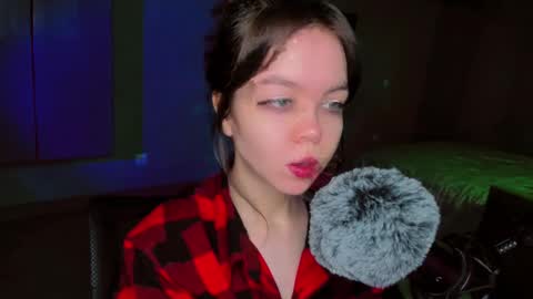 Snapshot of haribo_asmr chatting on 03.02.25 Miss Hari online show from 03.02.25