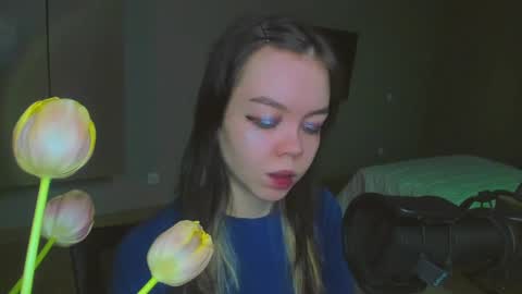 Snapshot of haribo_asmr chatting on 03.12.25 Miss Hari online show from 03.12.25