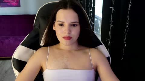 Snapshot of harleen_moore chatting on 08.04.26 Harleen online show from 08.04.26