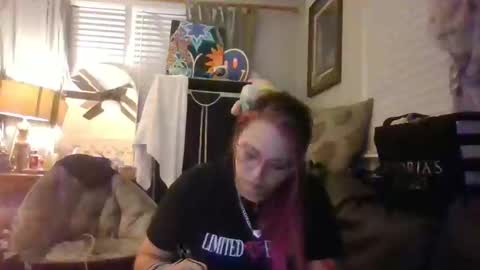 Snapshot of harleyquinnsey chatting on 10.03.25 Harley online show from 10.03.25