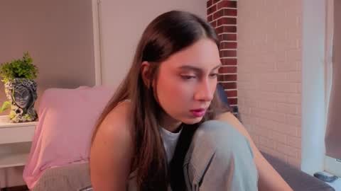 Snapshot of harmonytisor chatting on 10.15.25 Josie online show from 10.15.25