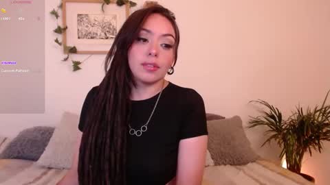 Snapshot of harmonyy01 chatting on 12.19.24 Harmony Please help me to reach 100 thumbs up online show from 12.19.24