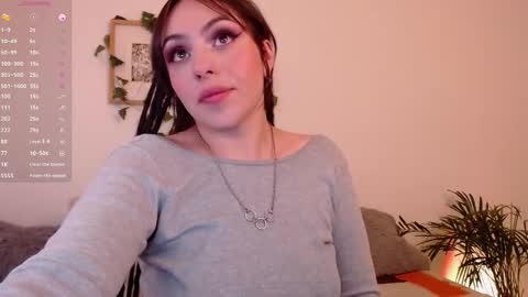 Snapshot of harmonyy01 chatting on 01.08.25 Harmony Please help me to reach 100 thumbs up online show from 01.08.25