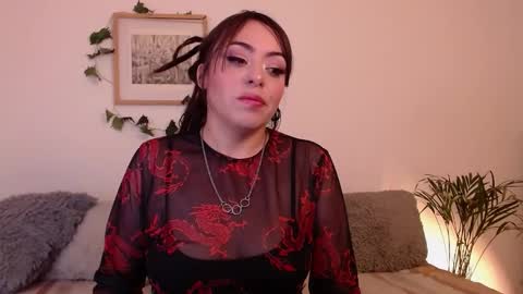 Snapshot of harmonyy01 chatting on 02.08.25 Harmony Please help me to reach 100 thumbs up online show from 02.08.25